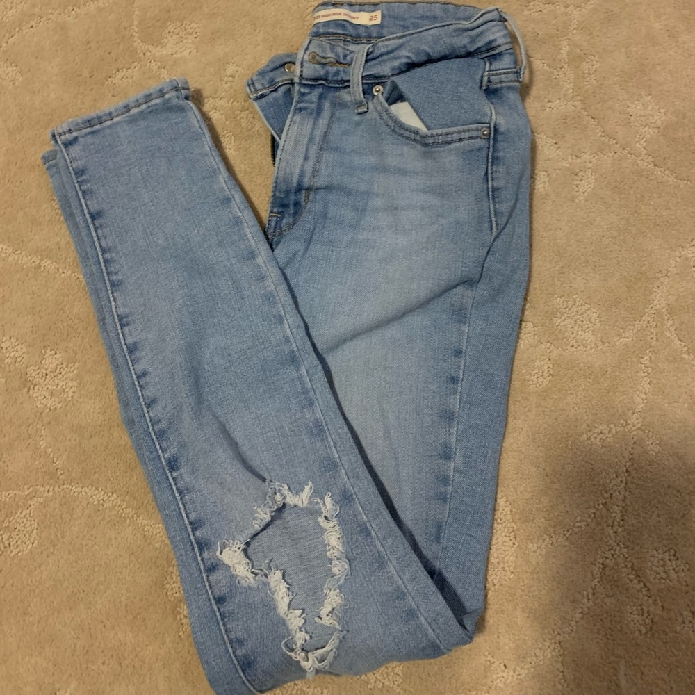 Levi 721 Highrise Skinny Jeans